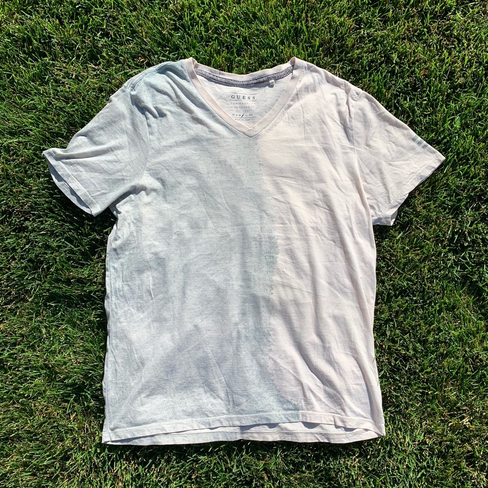 Guess Tshirt